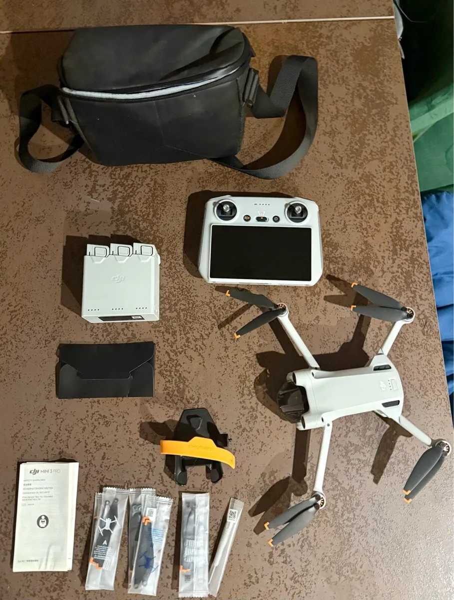 DJI Mini Pro 3 Fly More Combo - Image 1