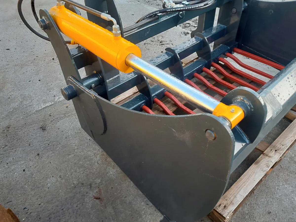Silage Grab Shear 5'10 (18063) - Image 4