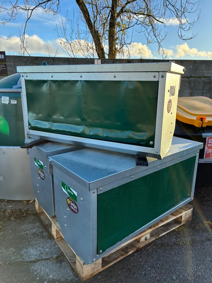 Condon creep feeder boxes - Image 2
