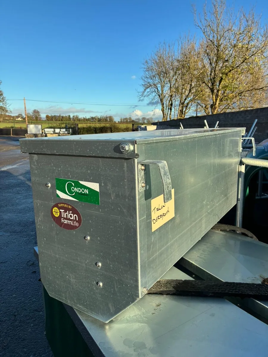 Condon creep feeder boxes - Image 4