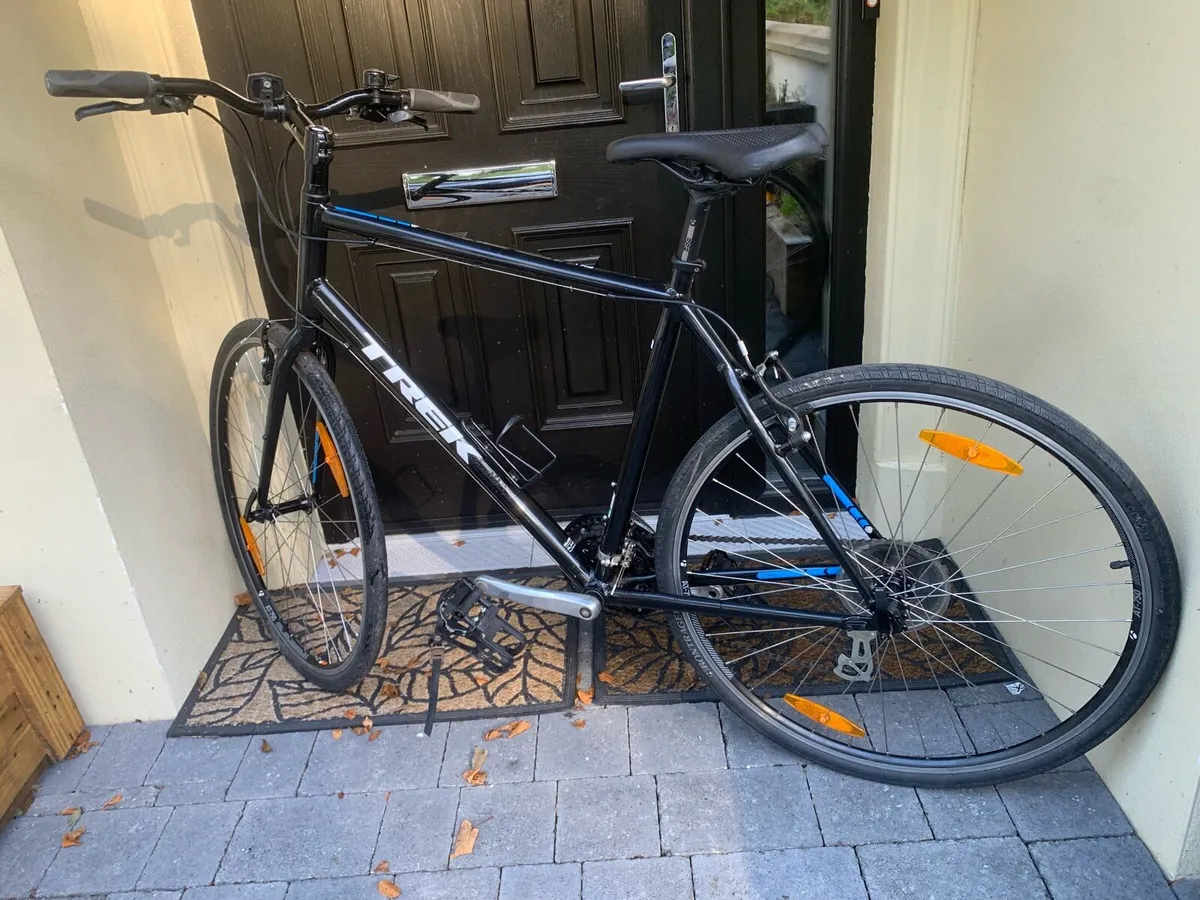 As new Trek FX1 XL 22.5 inch frame 700x35c - Image 3