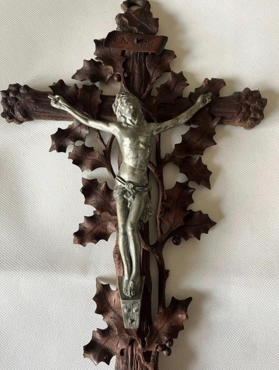 Antique Black Forest carved crucifix - Image 3