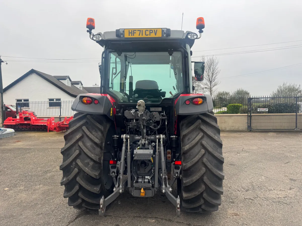Massey Ferguson 5711M - Image 4