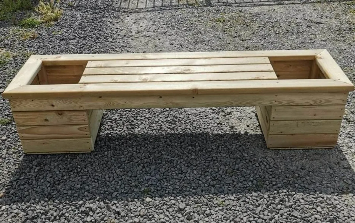 Garden furniture - Image 1