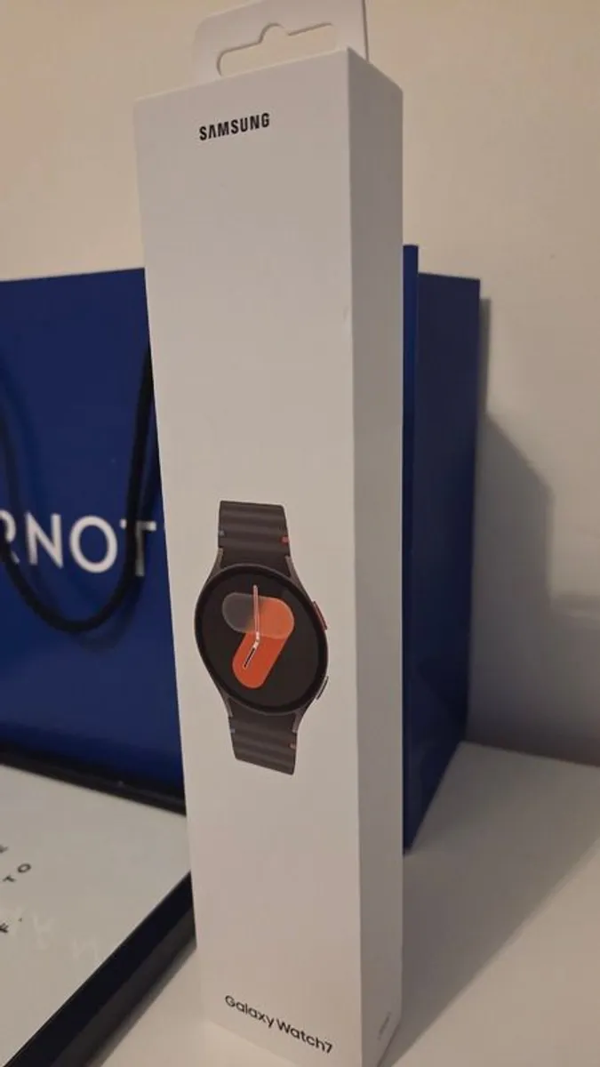 Samsung Galaxy Watch 7 - Image 1