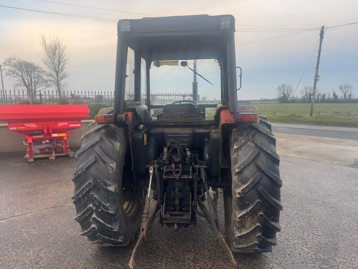 Case IH 885 - Image 4