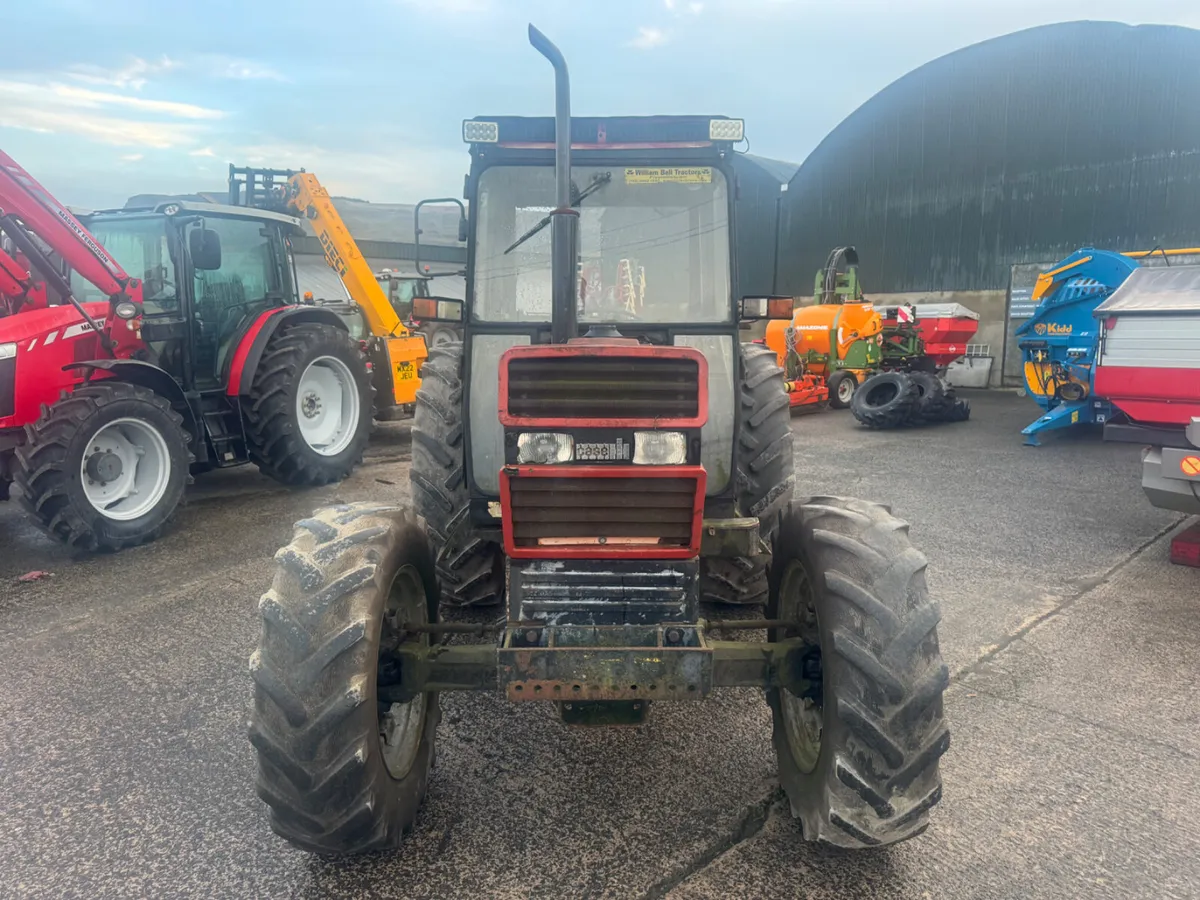 Case IH 885 - Image 2