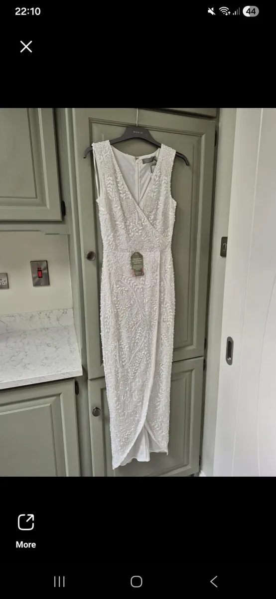 Wedding dress - Image 1