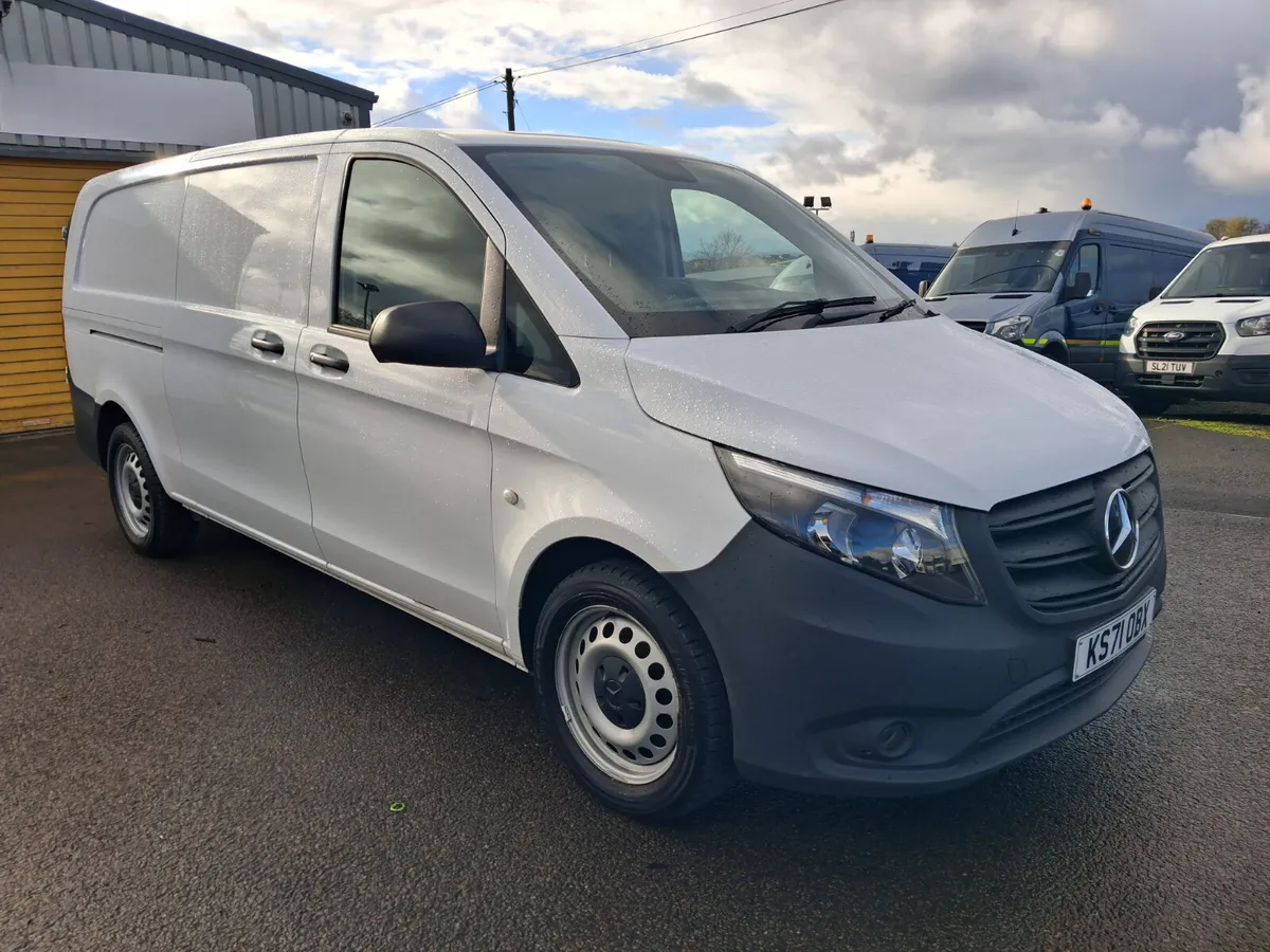 2022 Mercedes Benz Vito Panel Van - Image 2