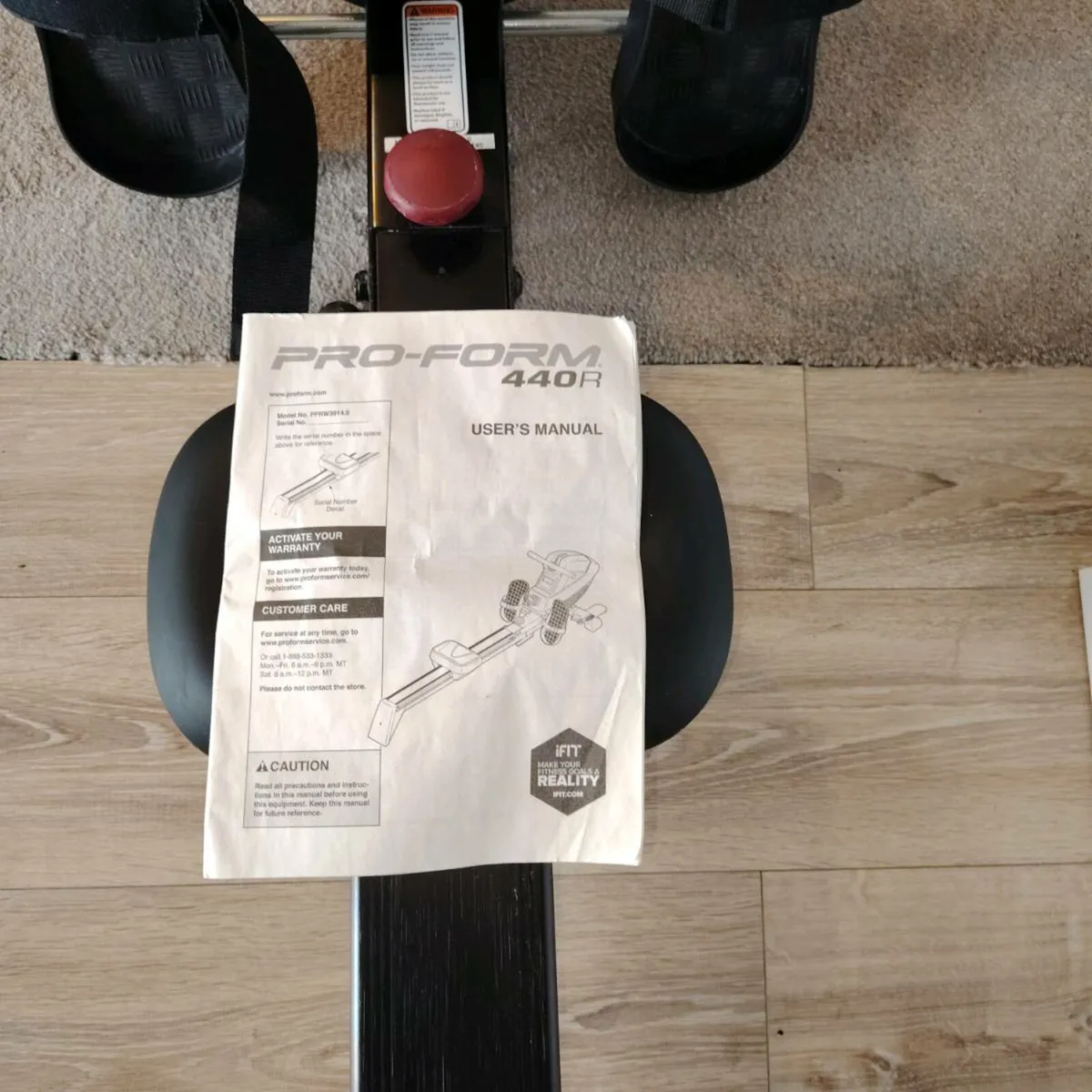 Exercise rowing machine - Image 3