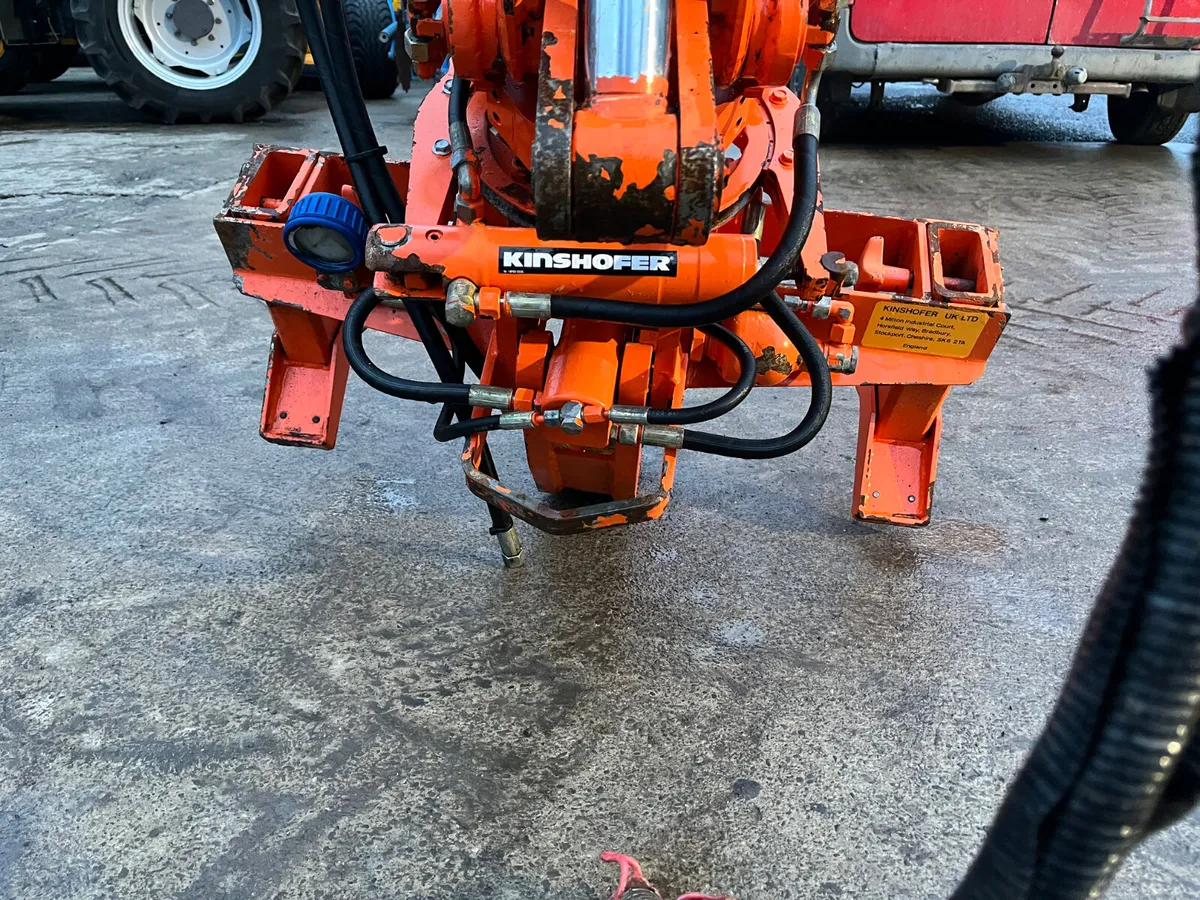 Kinshofer rotating pole grabber - Image 4