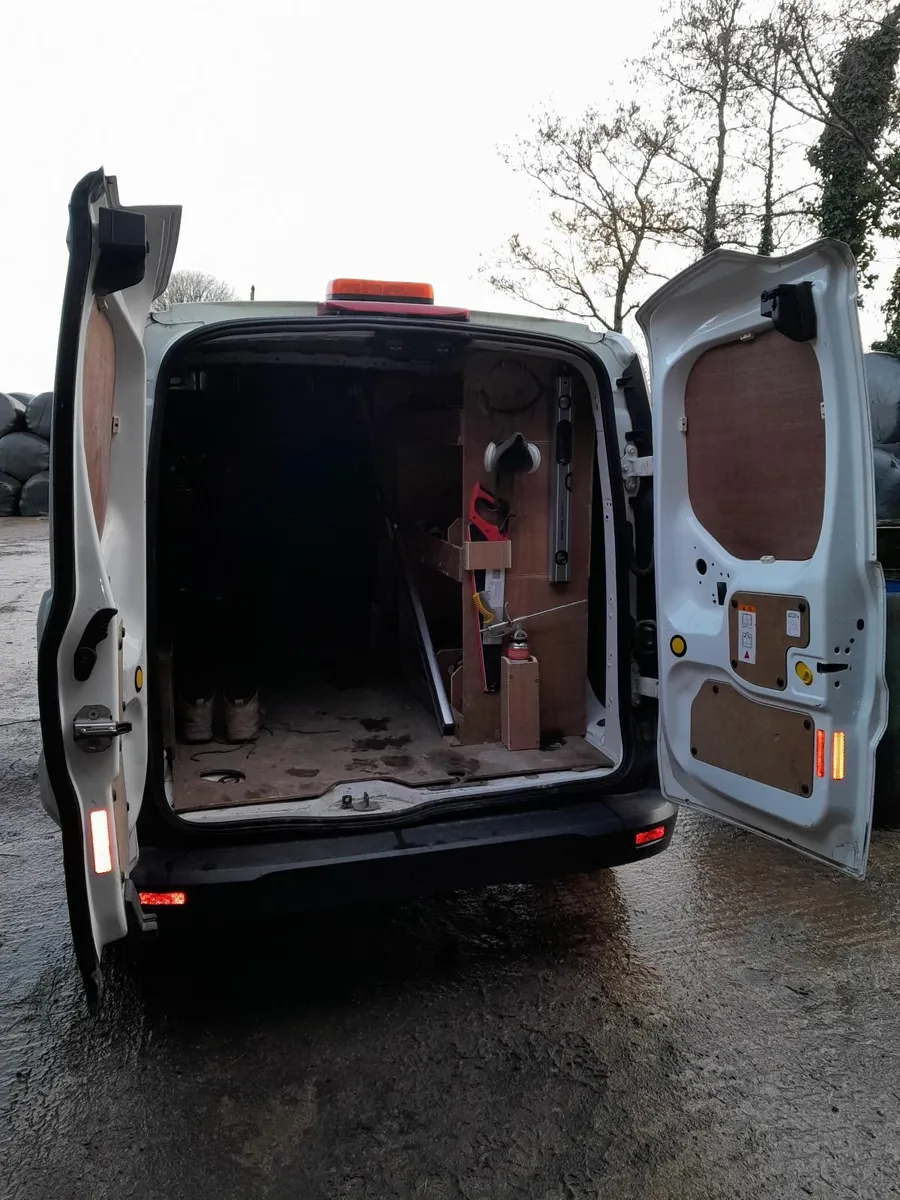 Ford Transit 2015 - Image 2