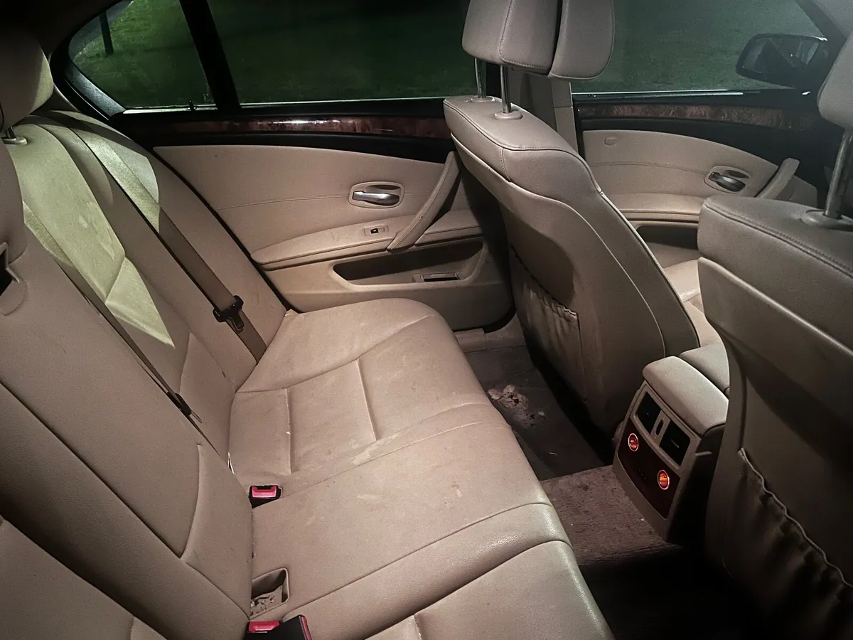 Bmw 520d for parts or repair - Image 3