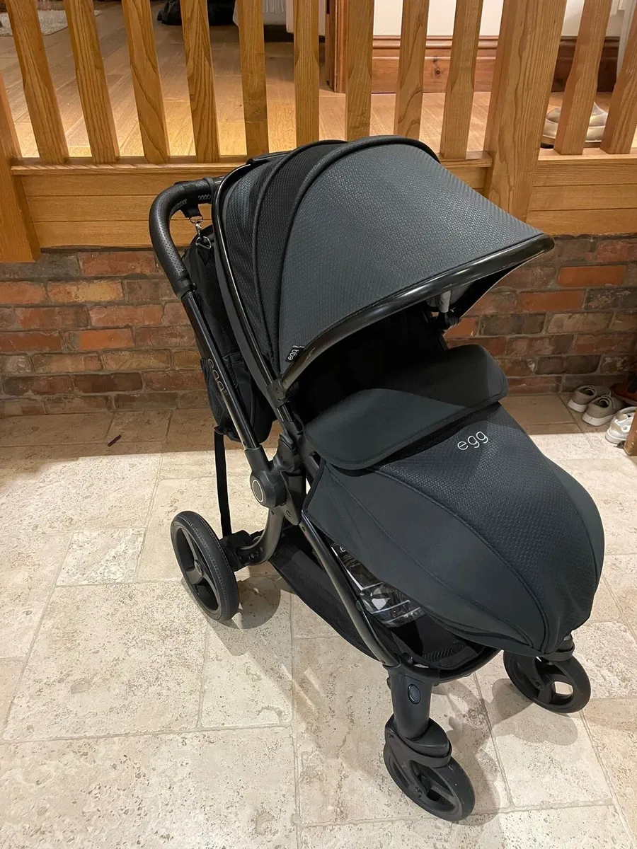 EGG 2 Buggy and Bassinet with extras - Image 2