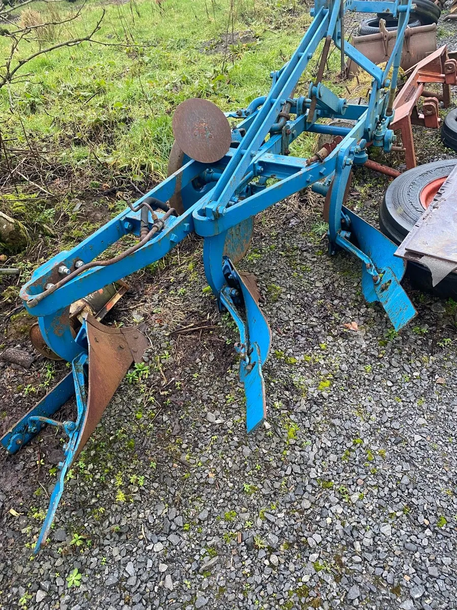 Ransom 3 furrow plough - Image 1