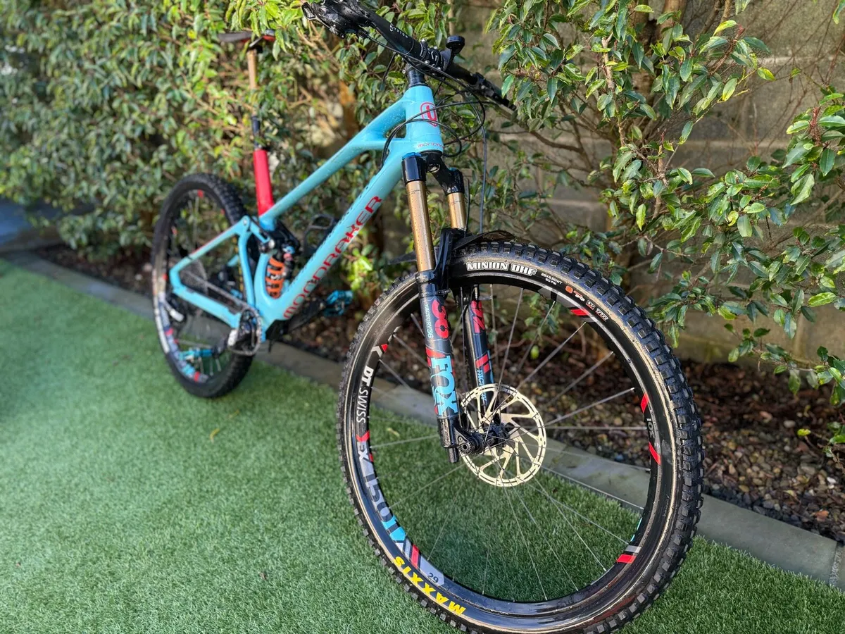 Mondraker Foxy carbon XR enduro bike - Image 2
