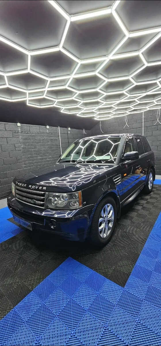 Rang Rover Sport SE - Image 1