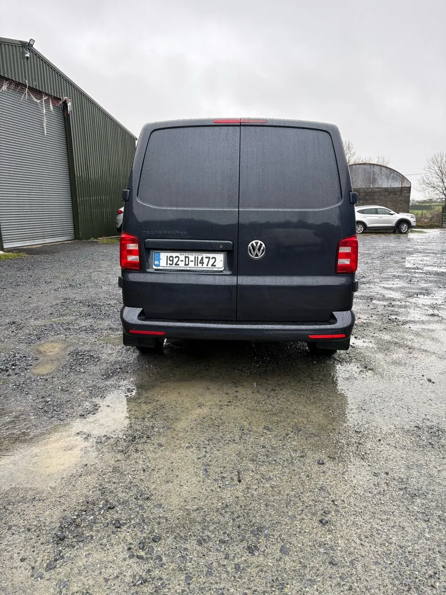 Vw Transporter 2.0 TDI 150hp - Image 4