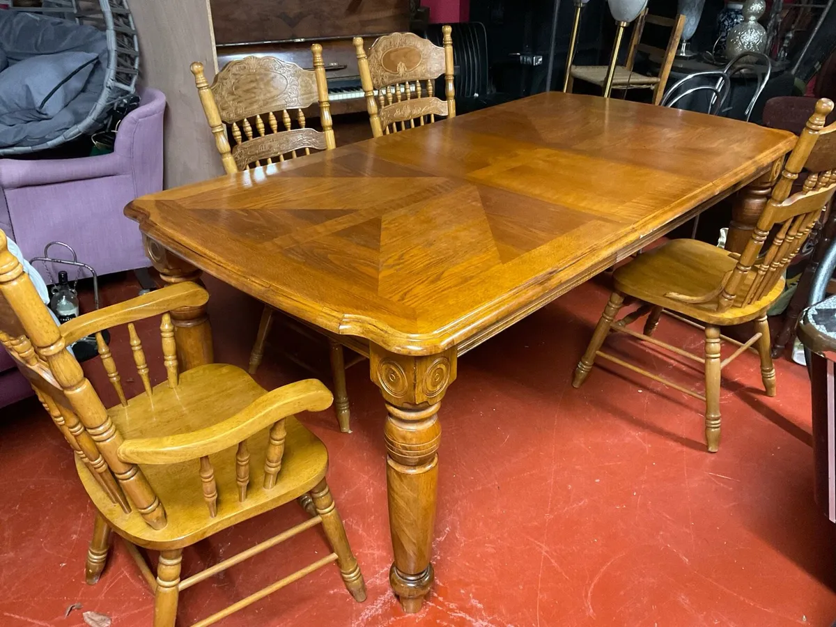 Kitchen table & chairs - Image 3