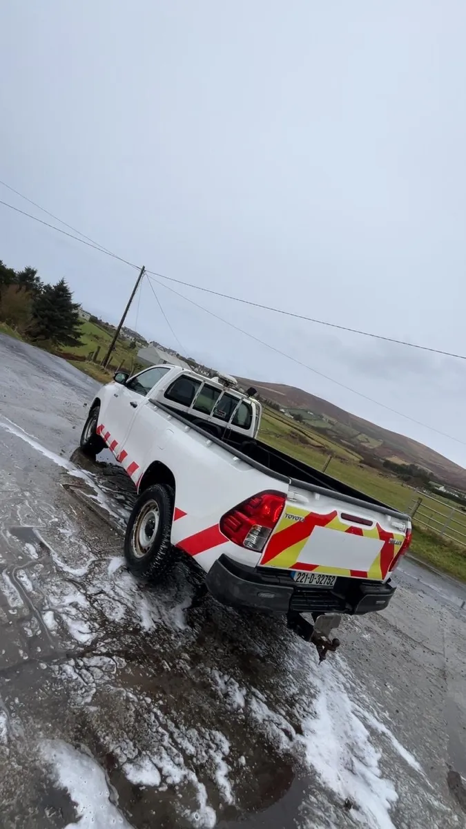 Hilux single cab - Image 3
