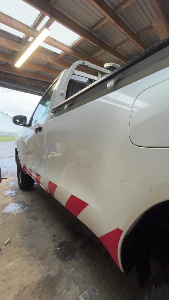 Hilux single cab - Image 4