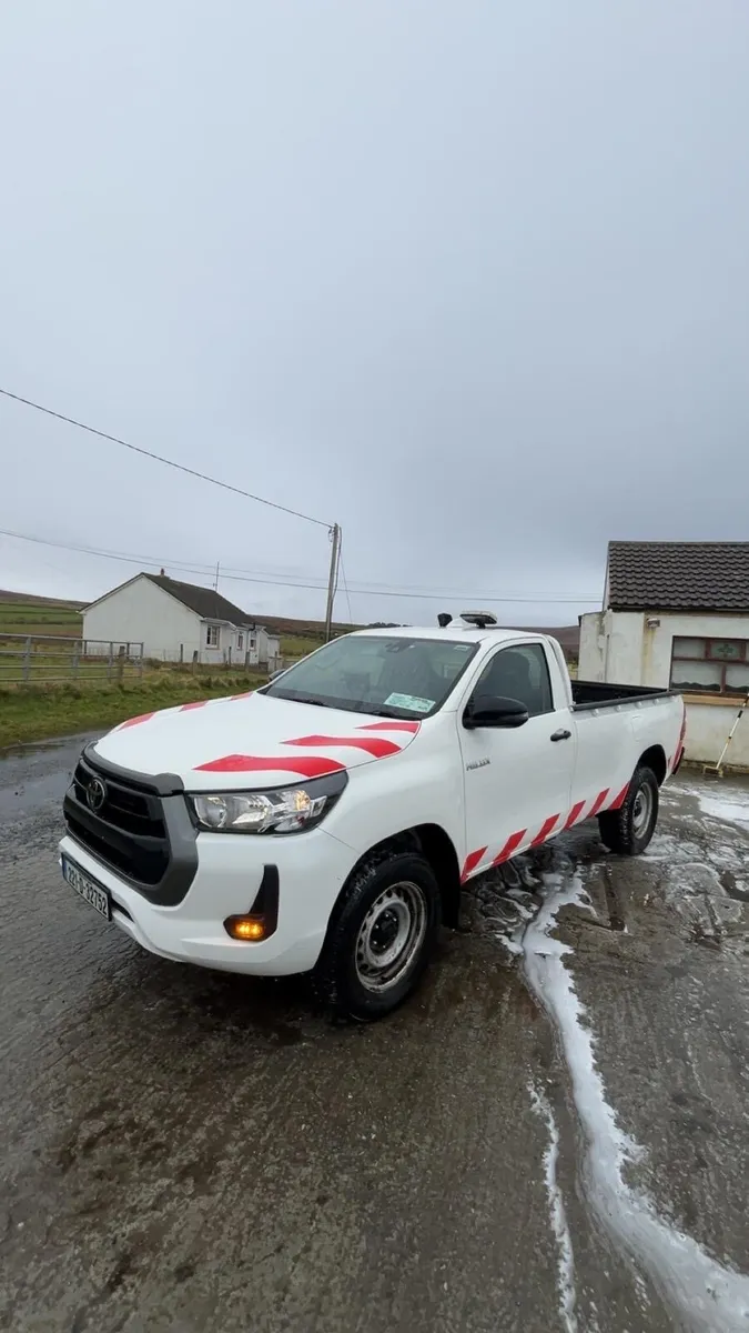 Hilux single cab - Image 1