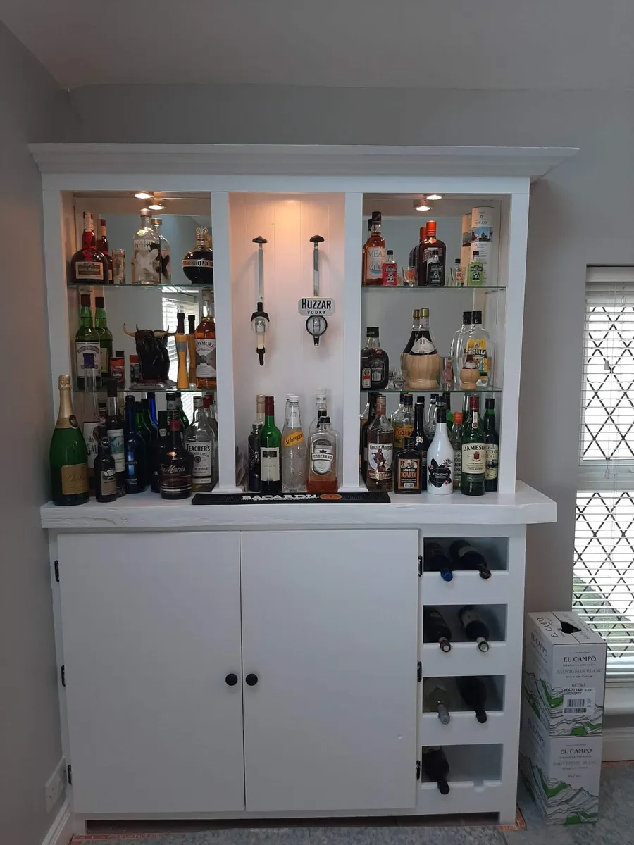 Home bar - Image 1