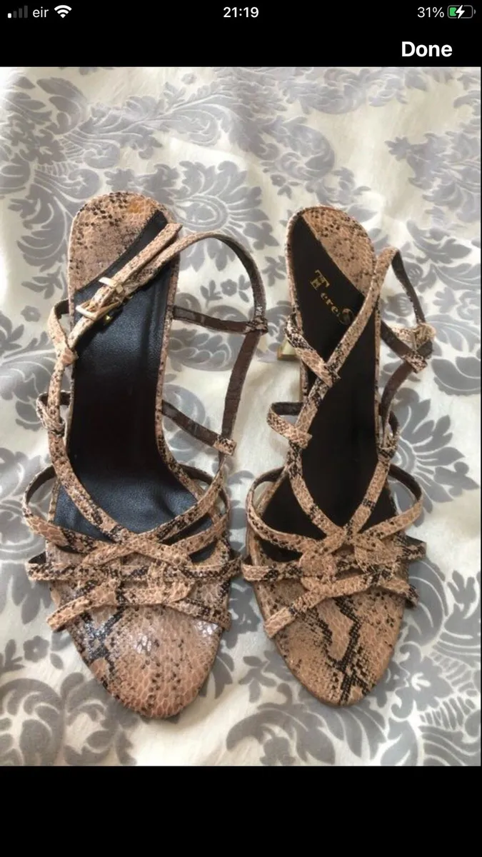 Ladies stunning shoes size 5 €10 - Image 1