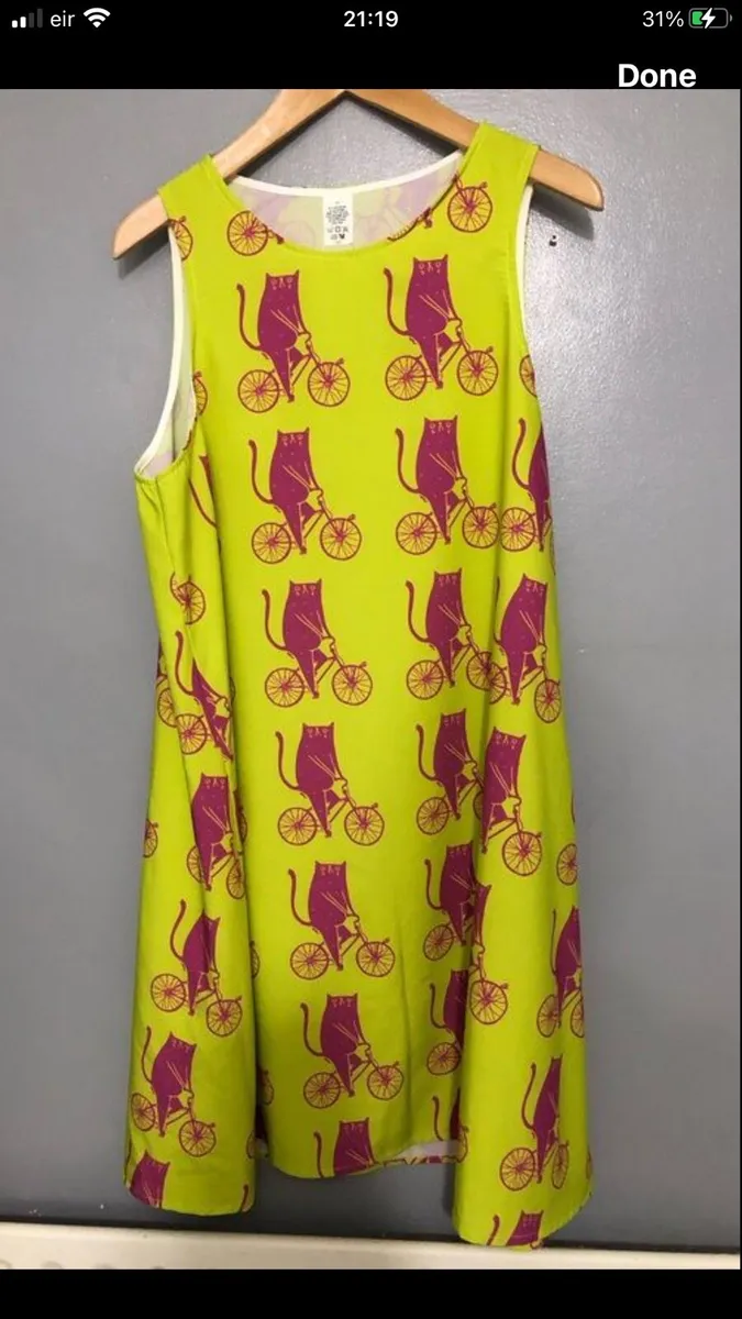 Ladies stunning dress size L €10 - Image 1