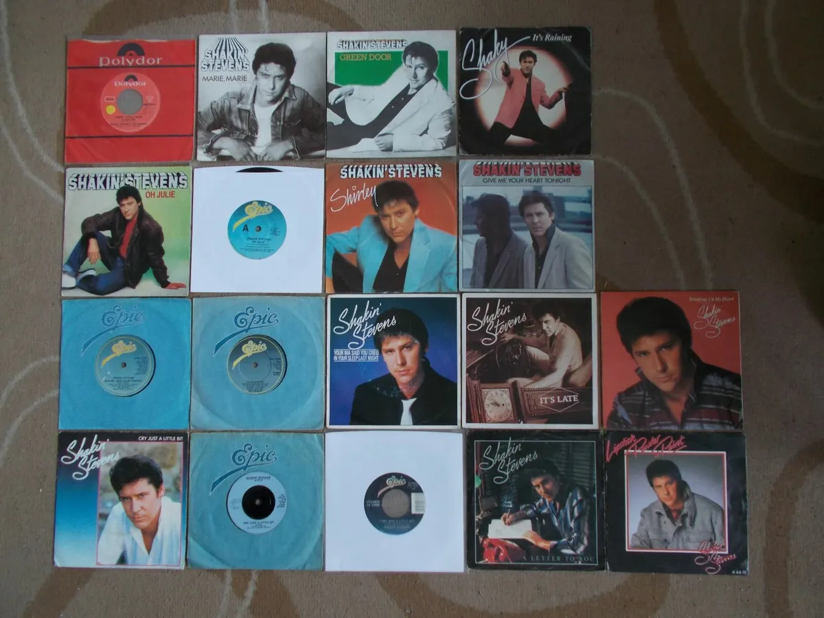 Lot of 18 Shakin' Stevens 7" Singles - Image 1