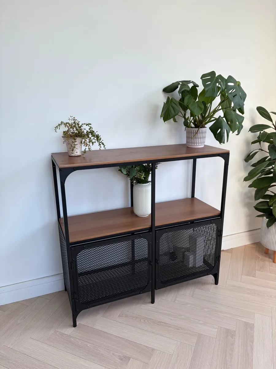 Console table - Image 1