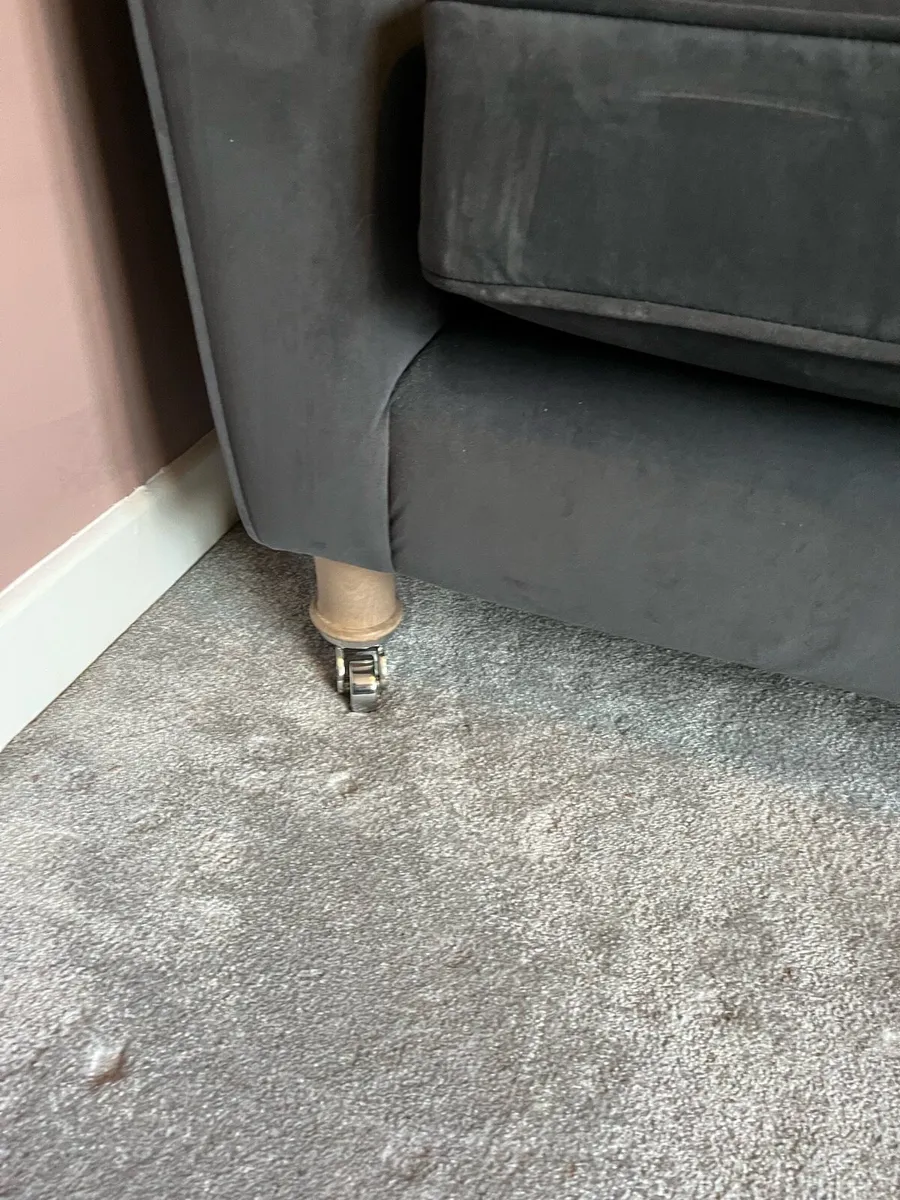 Charcoal velvet sofa - Image 4