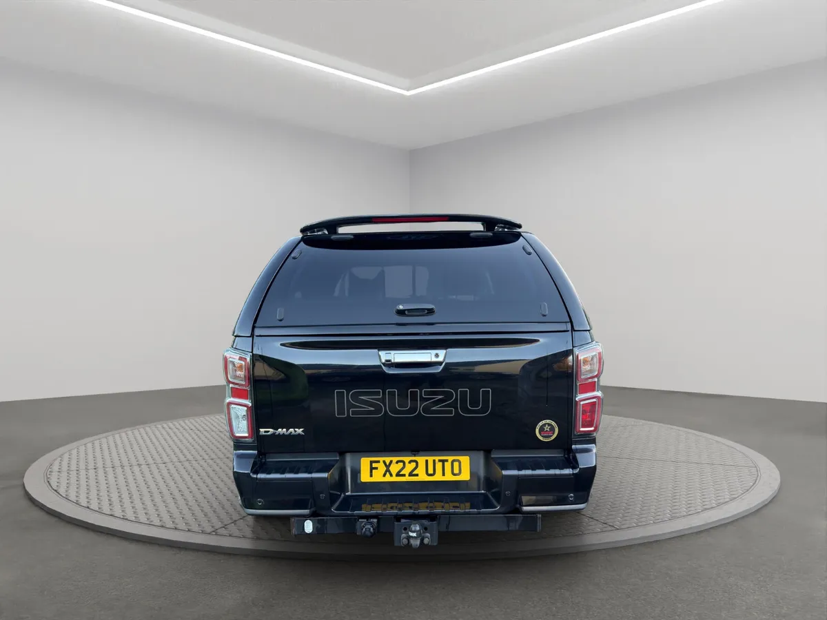 2016 Mitsubishi Shogun - Image 4