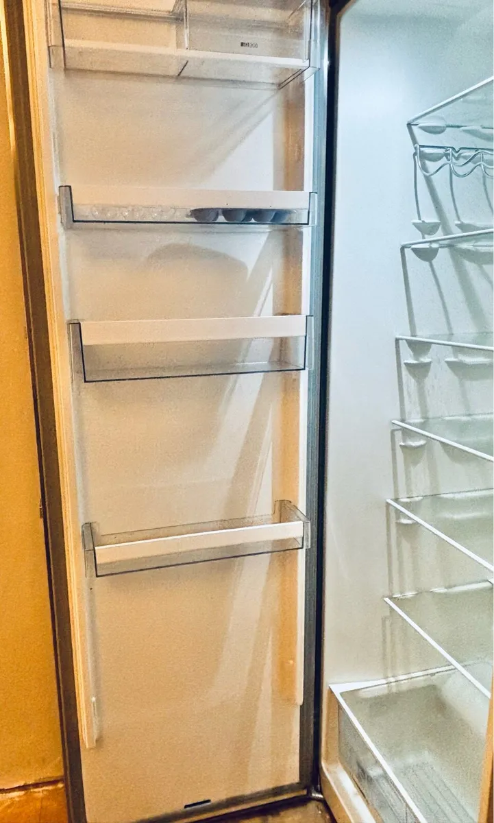 Fridge - Image 4