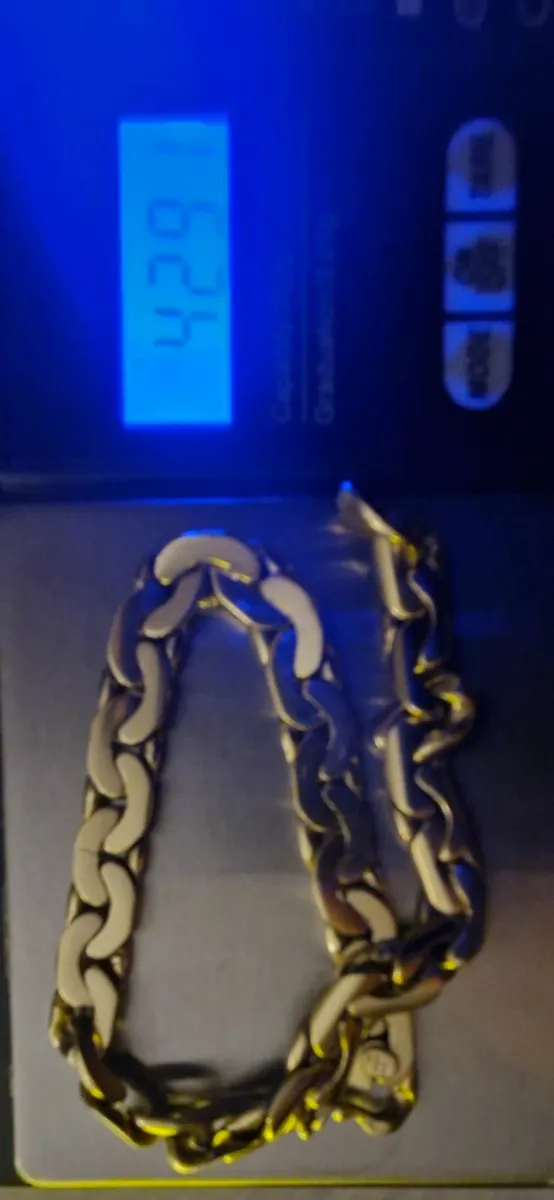 14K Gold bracelet. - Image 1