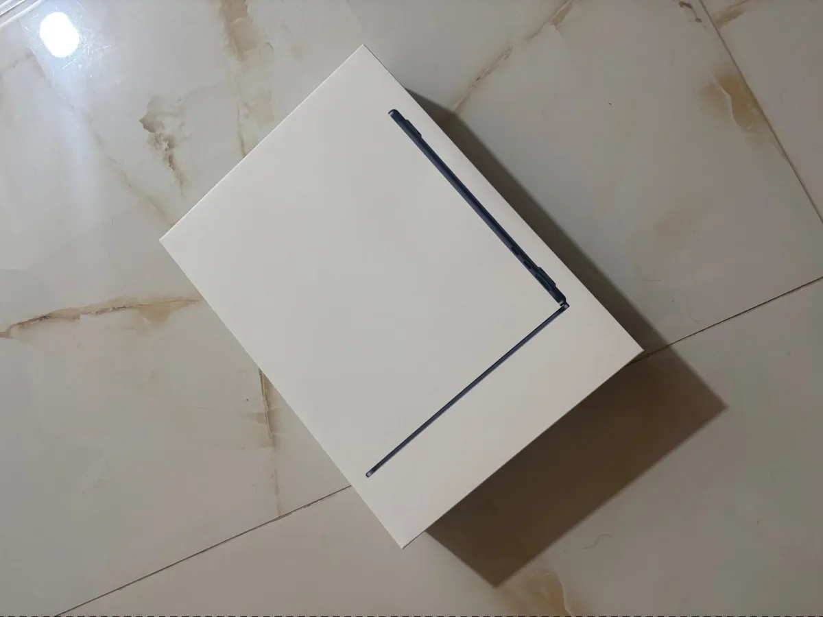 Apple MacBook Air 13.6 Inch | 2022 | M2 Chip - Image 2