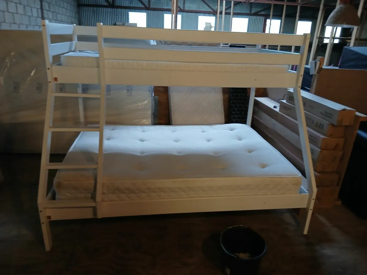 Bunk beds - Image 1