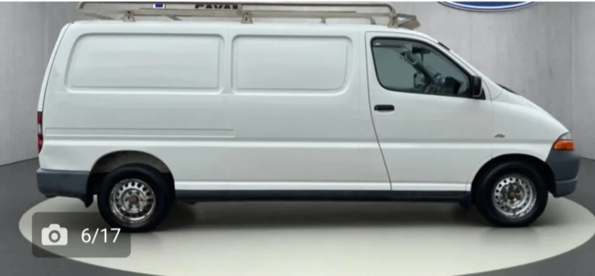 05 toyota haise like new