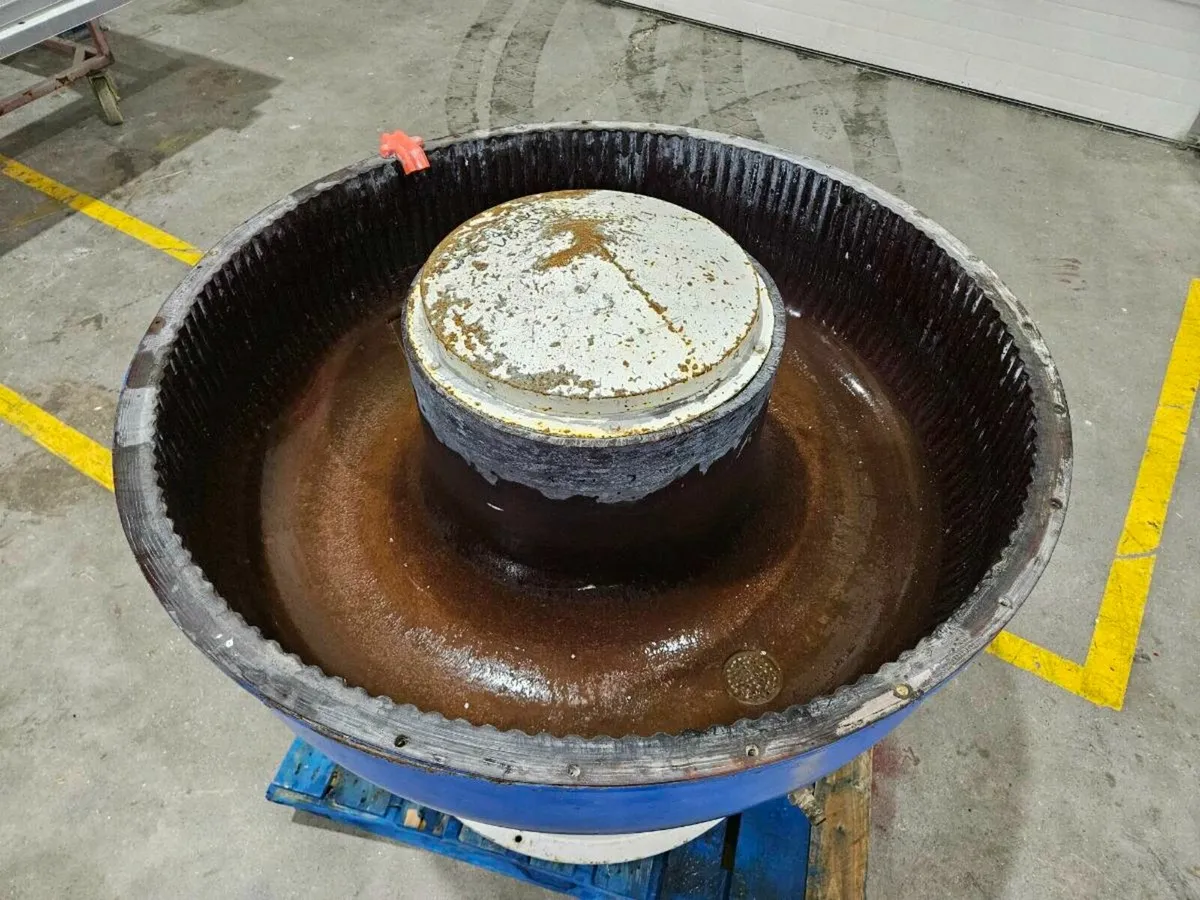 Vibro Bowl De-Burring Machine - Image 2