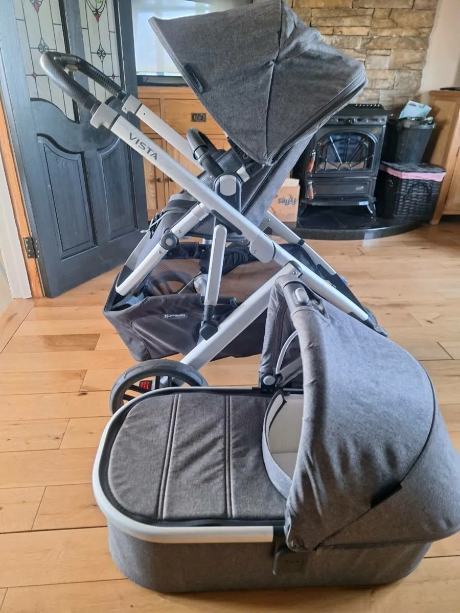 Uppa baby vista travel system - Image 1