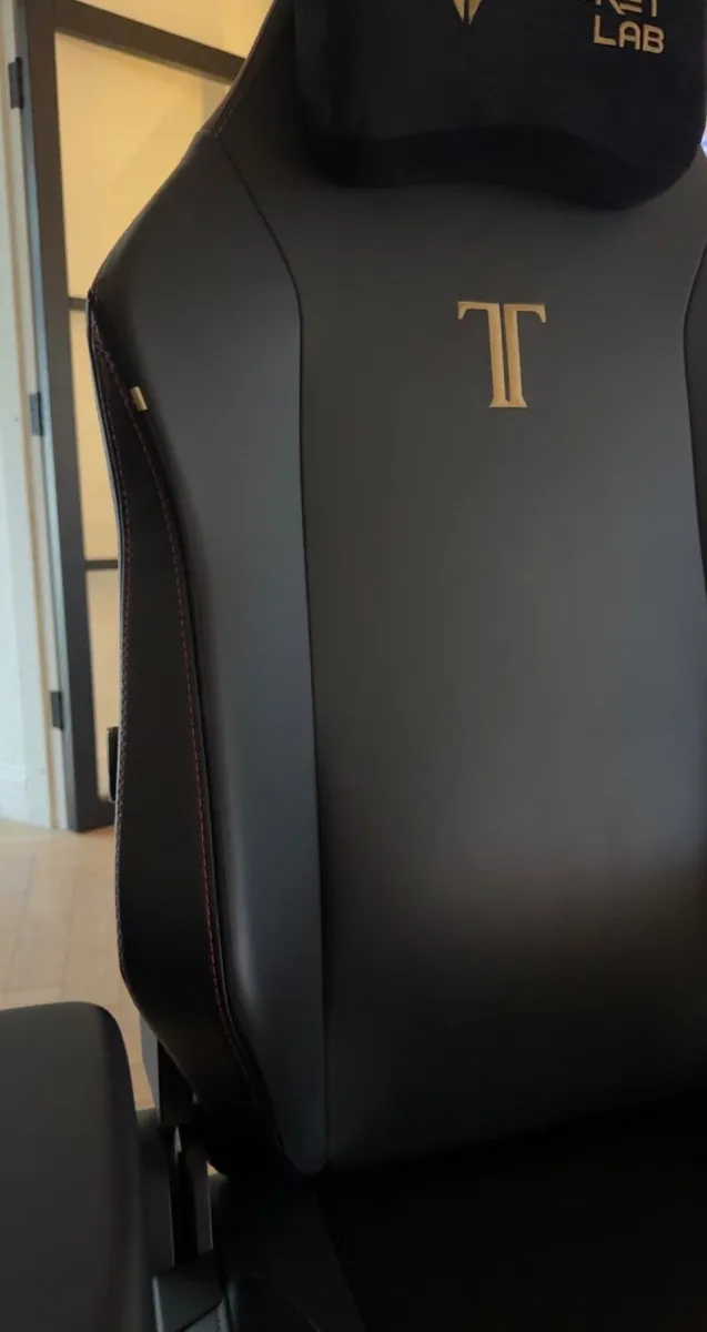 Secretlab gaming chair - Image 1
