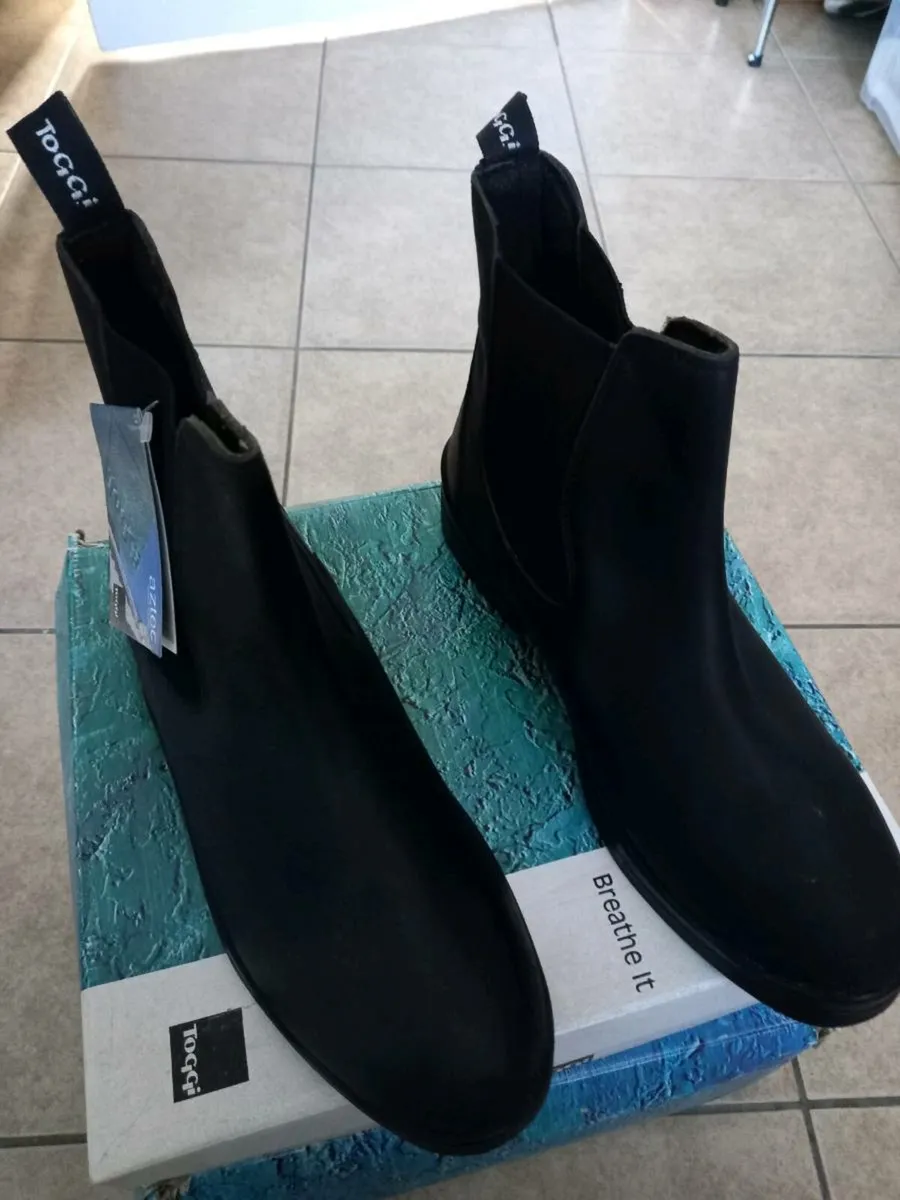 Men's Black Leather Boots - Image 1