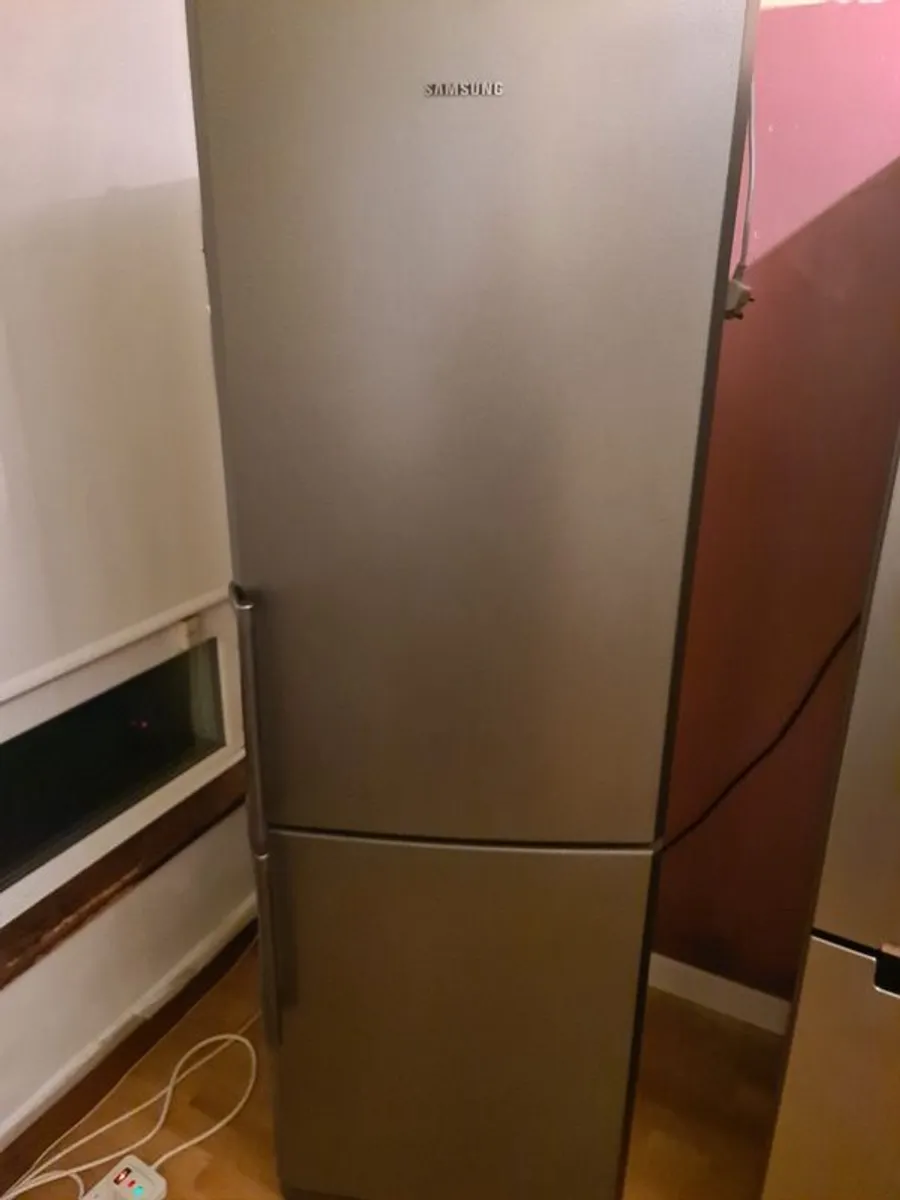 Samsung fridge freezer - Image 1