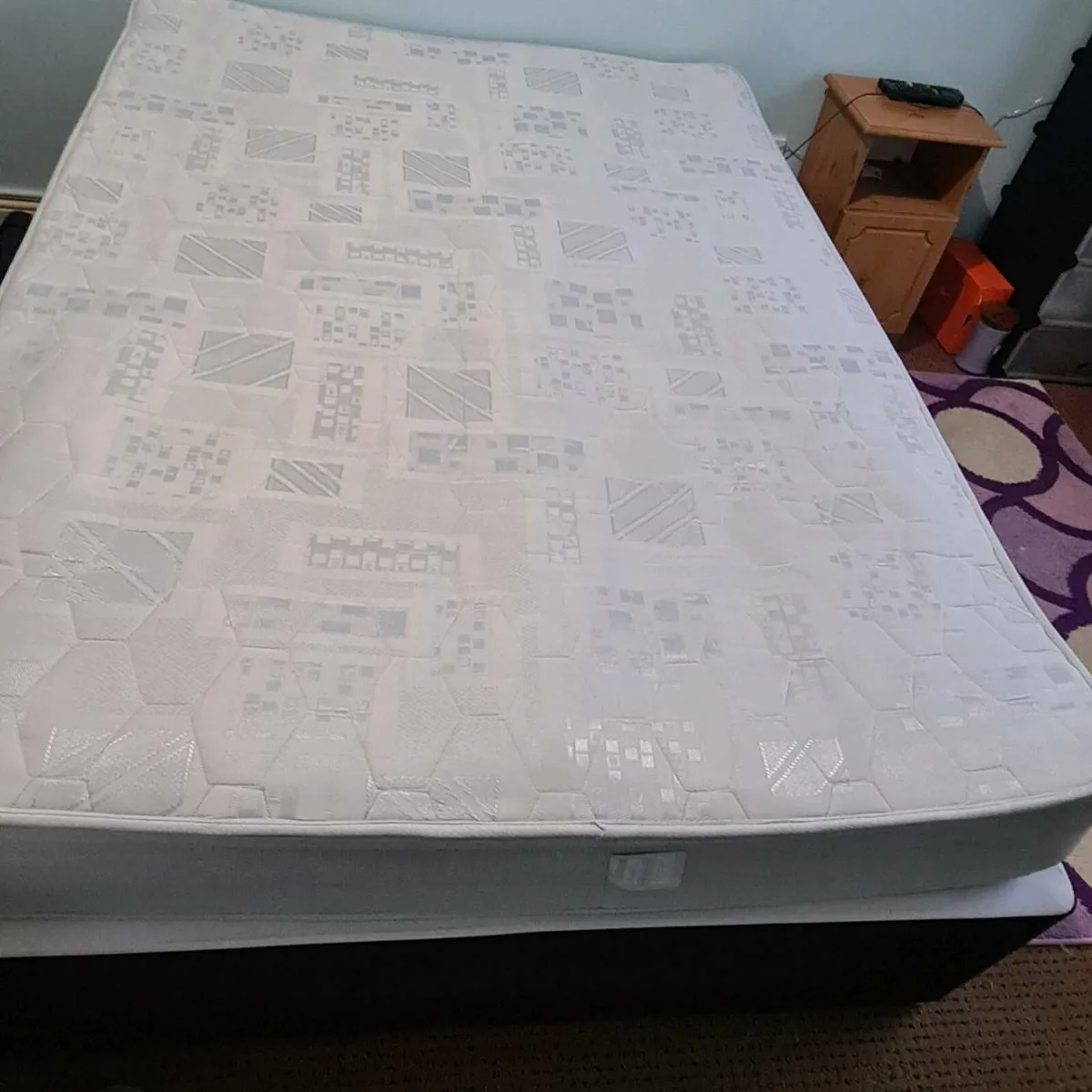 Double bed - Image 2