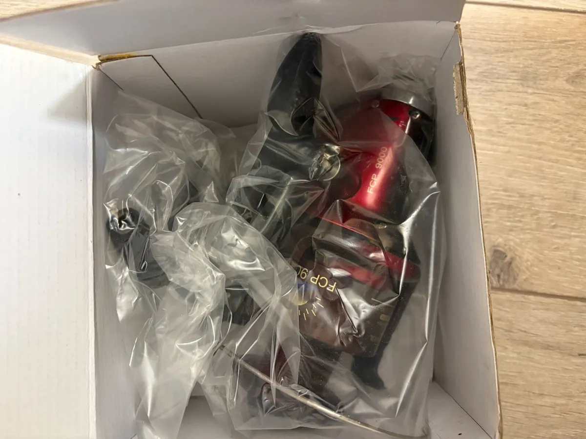 Fishing reel - Image 2