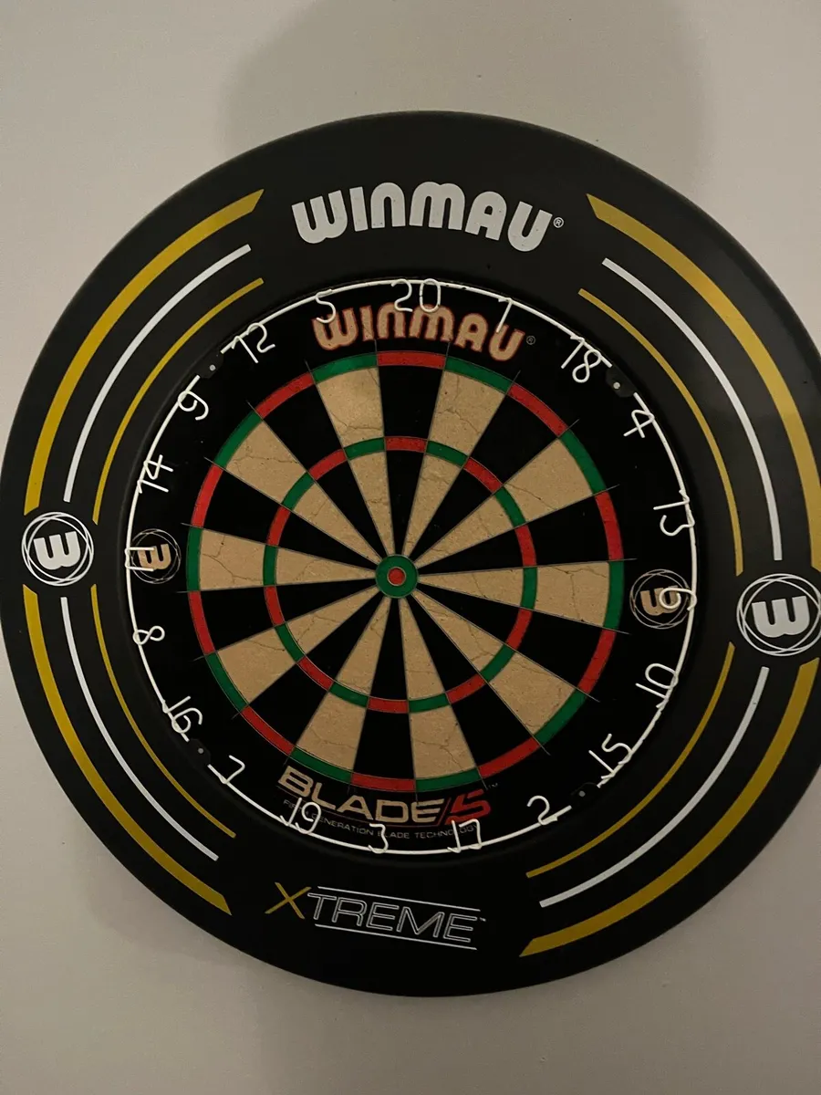 Winmau darts set - Image 2