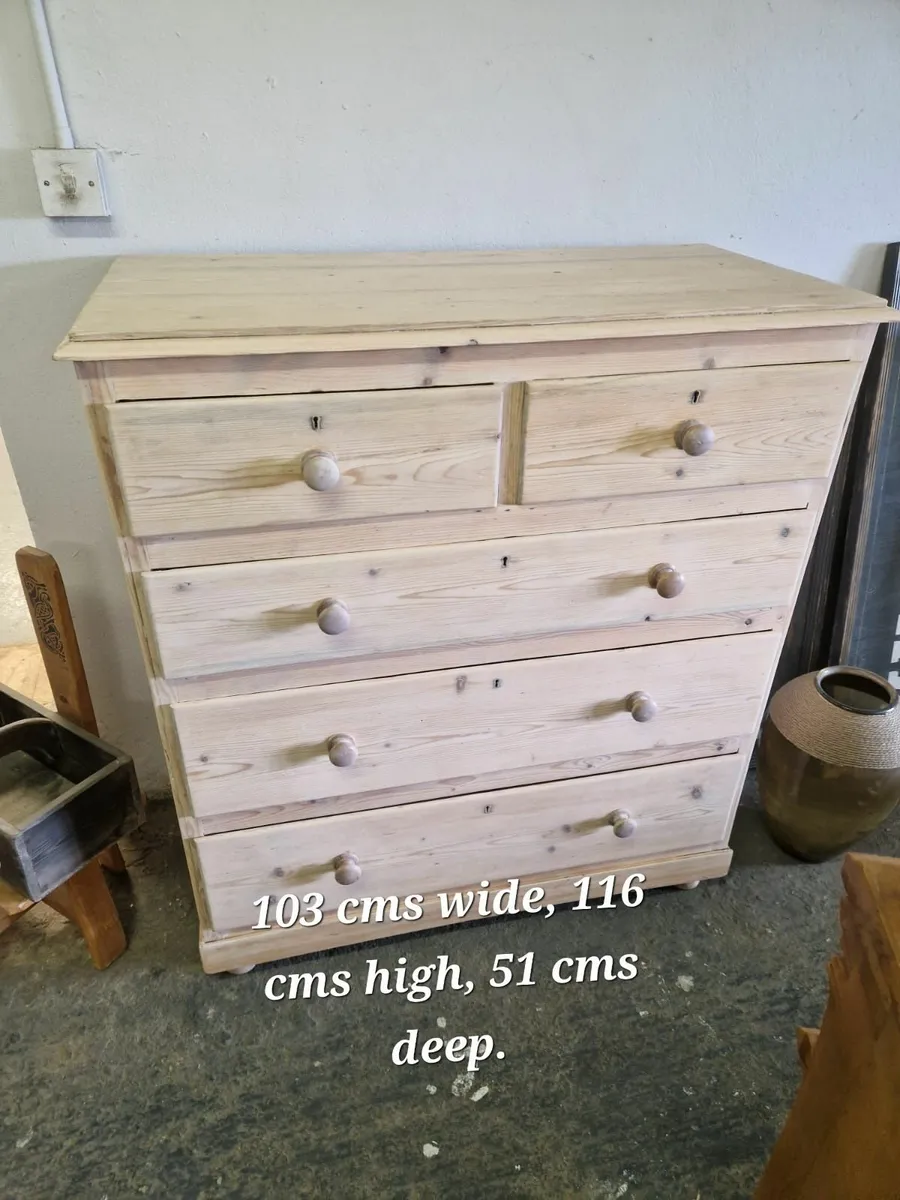 Large Victorian pine chest of drawers - Image 4