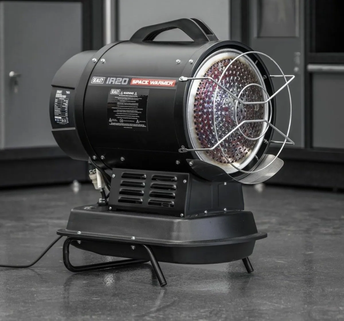 Sealey Infrared Space Warmer Kerosene Diesel - Image 1