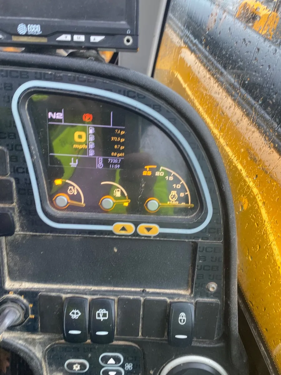 JCB telehandler - Image 3