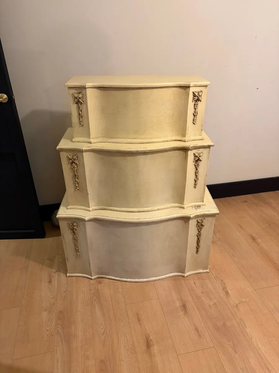 Set of 3 Chests - Image 1